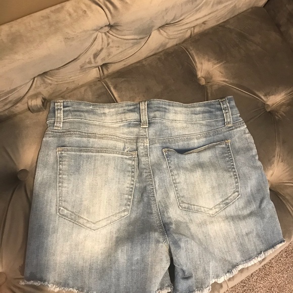 Jean shorts - Picture 2 of 3